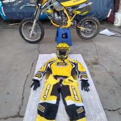 Suzuki RM 80 With Riding Gear