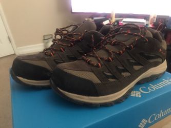 Men’s hiking boots size 11.5