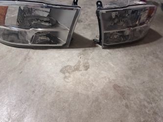 2015 ram headlight
