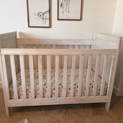 Gray neutral convertible baby crib to toddler bed