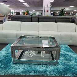 White Top Grain Leather Power Reclining Sectional For Just $2,999/Seccional reclinable eléctrico de cuero de grano superior blanco por solo $ 2,999!