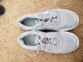 Nike women's shoes size 8.5