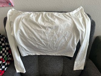 1XL White Off-Shoulder Long Sleeve Crop Top