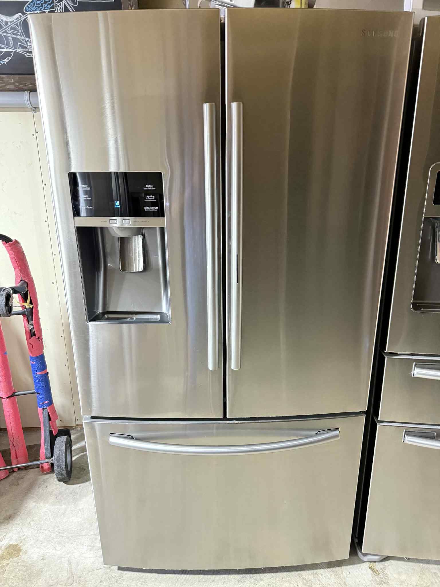 Refrigerator 