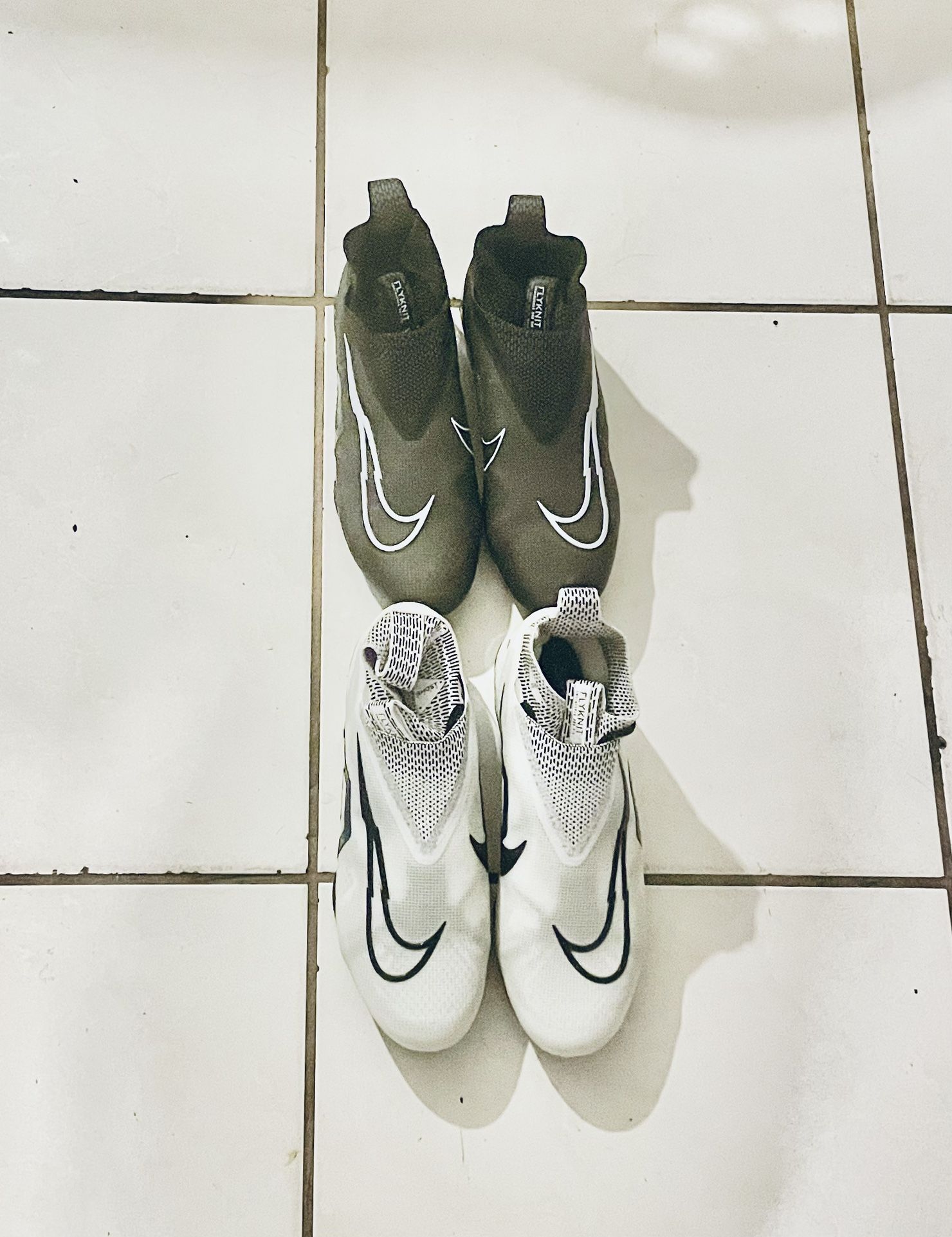 Football Cleats Men’s Size 11