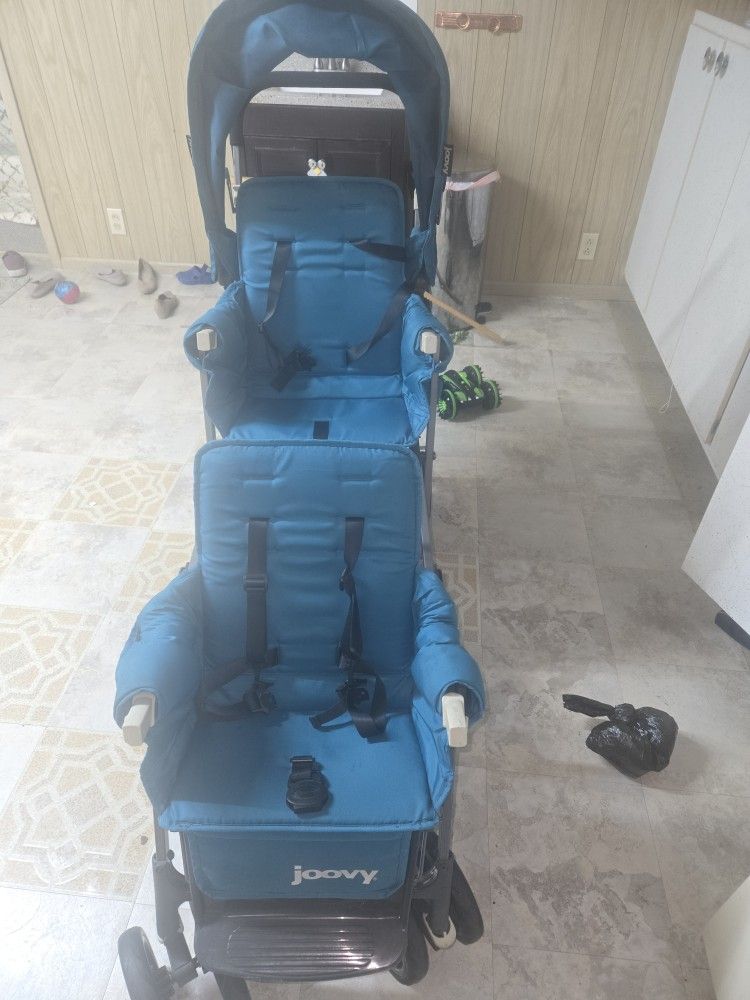 Joovy Caboose Triple Stroller