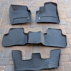 WeatherTech Custom Fit FloorLiners for Audi Q7 - Full Set (44887-1-2-3), Black