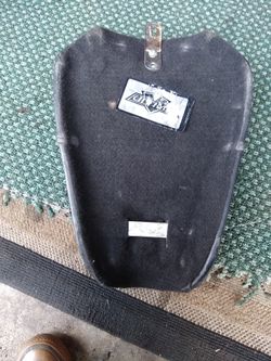 Ultima 90s Sporster seat