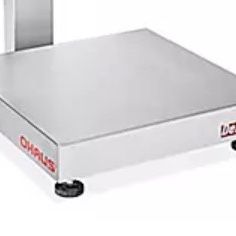 Ohaus Defender 5000 series Scale