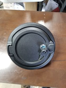 Fuel Door Cover Locking Gas Cap Cover
