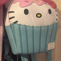 hello Kitty Cupcake Loungefly Back Pack