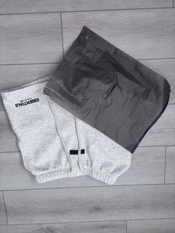 Light Oatmeal Essential Shorts