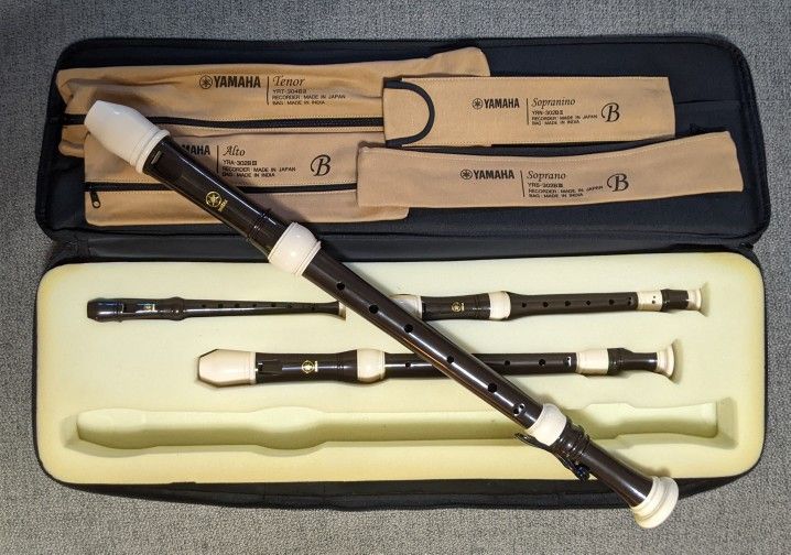 Yamaha YRP-300B 300 Series Recorder Set w/ Carrying Case