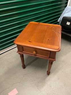 Vintage Broyhill End Table