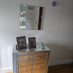 Entry Cabinet 