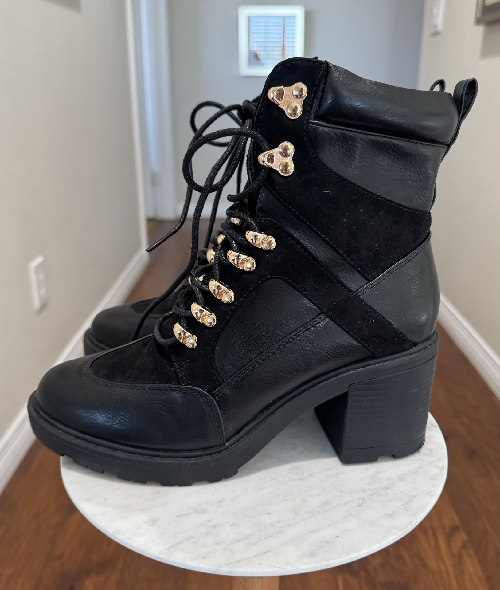 Women's Combat Boots Size 8.5