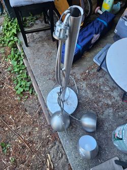 Metal lamp with marble base