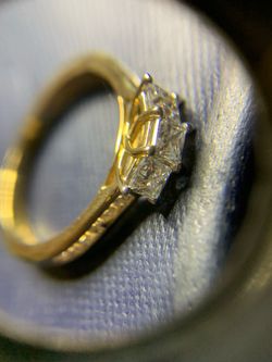 925 Lab Grown Diamonds Beautiful 14k layered Size 8