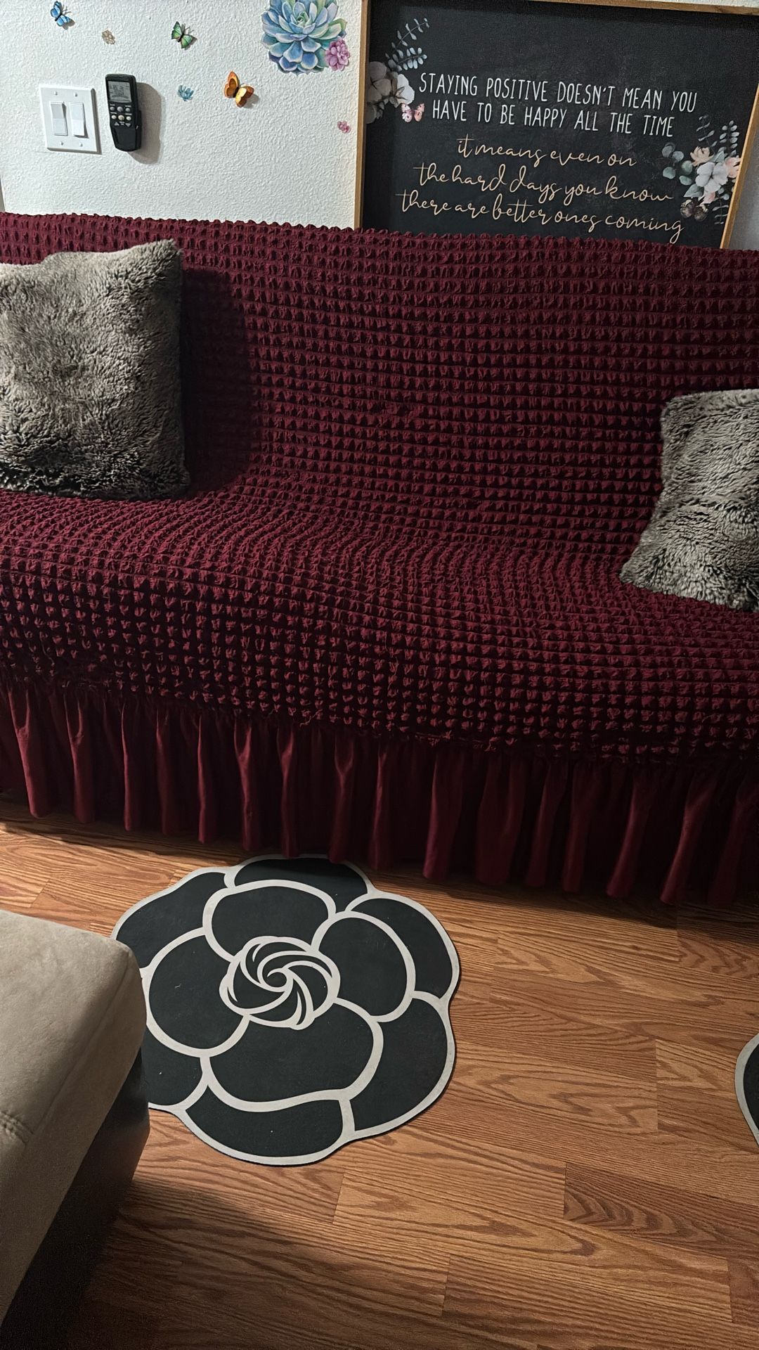 Futon mattress, firm frame need a little paint