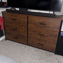 Brown Dresser (Good Condition)