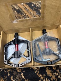 Bike pedals