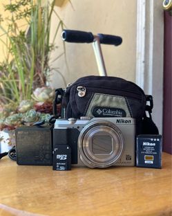 Nikon Coolpix A900 20.0MP Digital Camera - Sliver