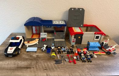 Playmobil City Action Take Along 5299 Police Station, 5663 Fire Station, 5398 Fire Department Buggy & Police car - all sets incomplete
