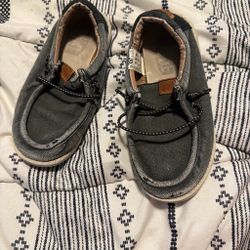 Boys hey dudes size 10 toddler