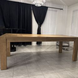 Dinning Table 