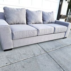 Free Delivery ✅️ Spacious Modern Light Grey Couch Sofa Nicely Cushioned 1pc 