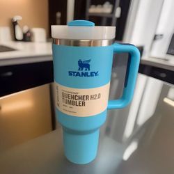 40 oz Stanley Cup Quencher! H2.0 Stanley Tumbler Cup "Sky Blue" Brand New