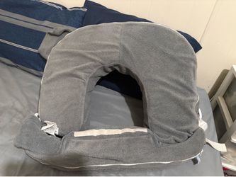 Breast feeding pillow