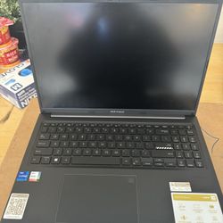 ASUS I7 16/512 Vivobook 