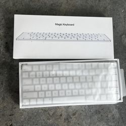 Apple Magic Wireless Keyboard Lightning Charger