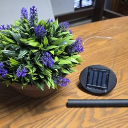 Small Solar Light Potted Plant 