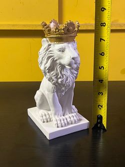 Lion Statue