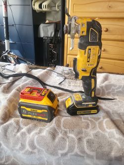 DeWalt mutitool plus a 6ah battery