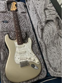 Stratocaster “MINT” Fender 2001 American Standard Shoreline Gold 2001