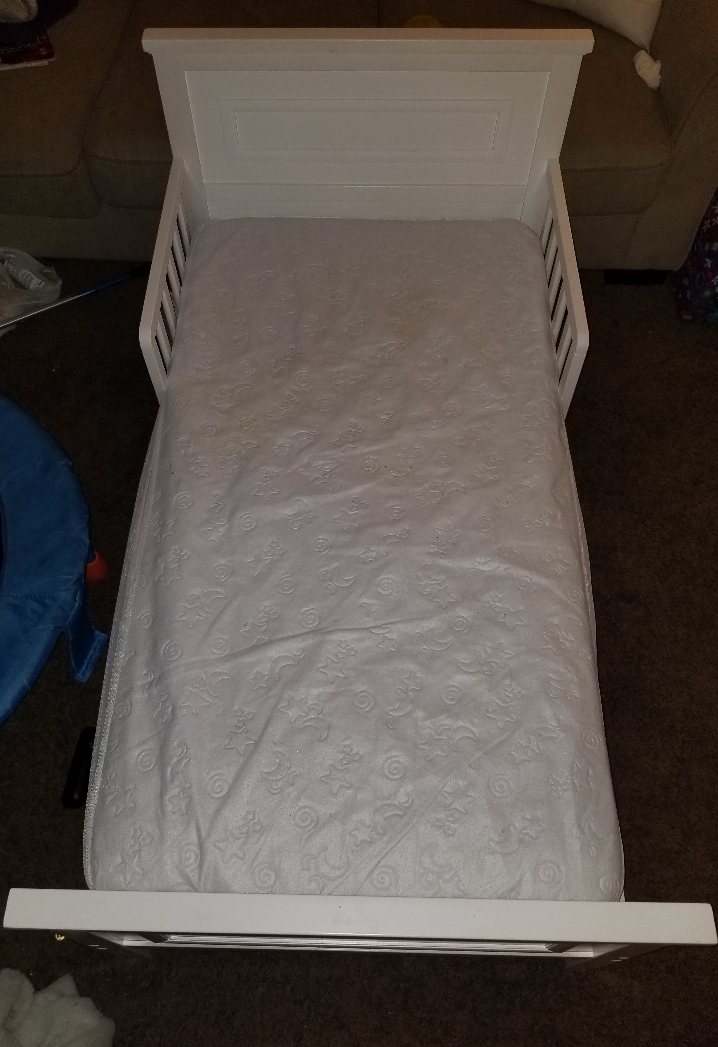 Next Steps Toddler Bed by Toys R Us w/ Free Rocking Chair