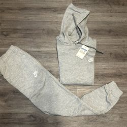 Nike Medium Gray Set