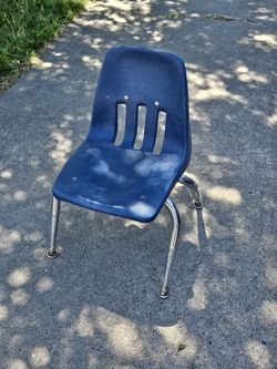 Kids Chairs $8