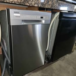 18" Dishwasher FRIGIDAIRE – Model FFBD1831US