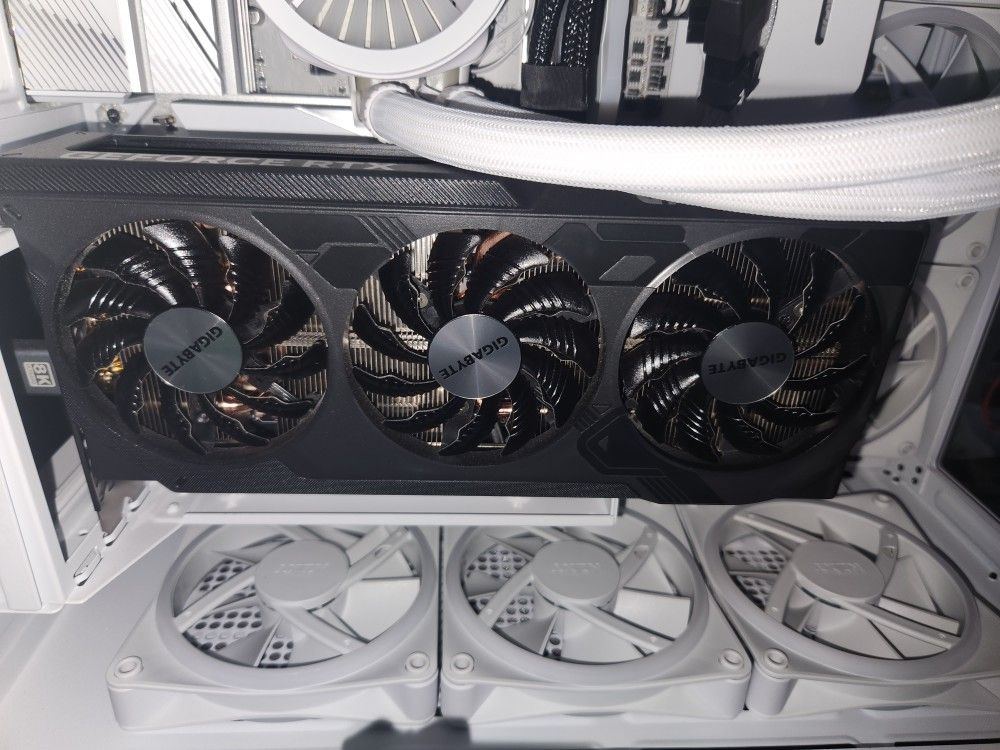 Gigabyte RTX 4070 Super