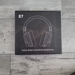 MOVSSOU E7 Active Noise Cancelling Headphones