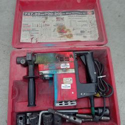 REDHEAD ROTARY HAMMER DRILL WITH ACCESSORIES 