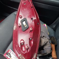 Tail Light For Mercedes Benz S550 Right Side Tail Light $80