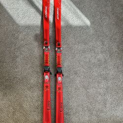 Atomic Carv 6-18 180cm Skis with Marker M6.1 Bindings