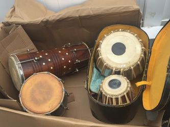 Antiqe guitar n drums