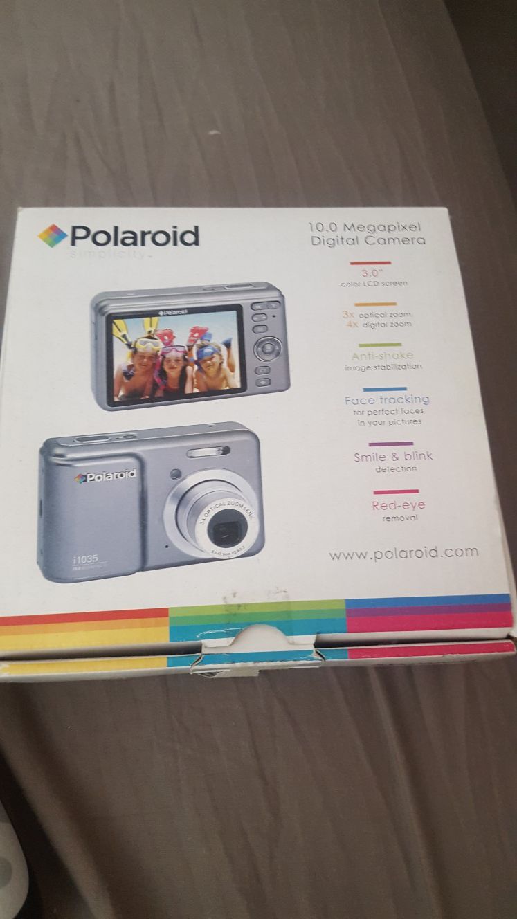 Polaroid 10.0 megapixel digital camera