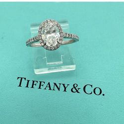 Tiffany & Co. Oval Diamond Soleste 1.33 tcw D VVS2 Engagement Ring Platinum